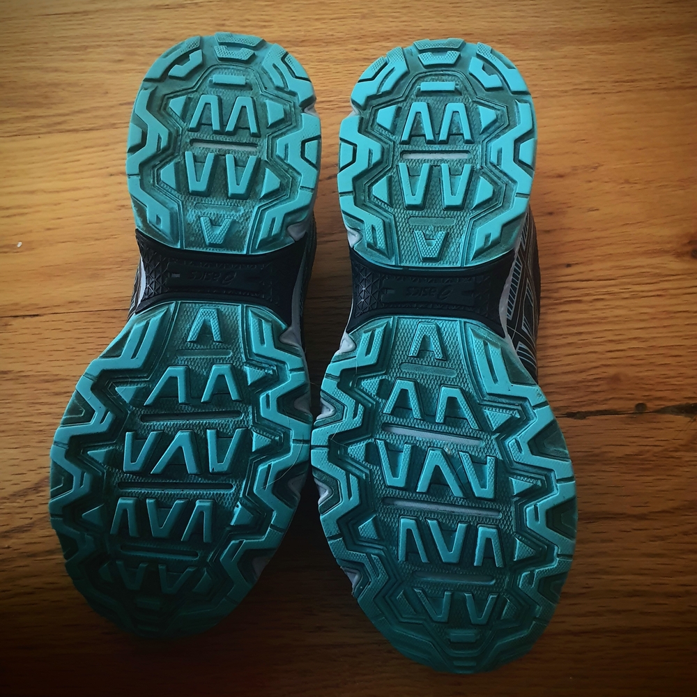 ASICS Women's Black and Blue Running Shoes - Picture 8 of 9